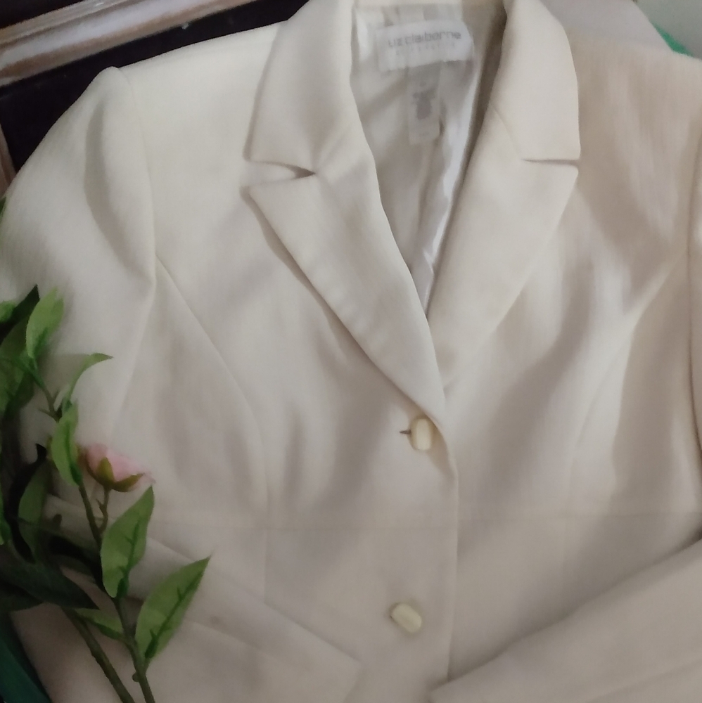 🌿Liz Claiborne Cream Petite Suit Blazer